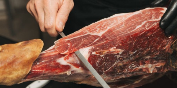 Diferencias entre empezar un jamón por la maza o por la babilla